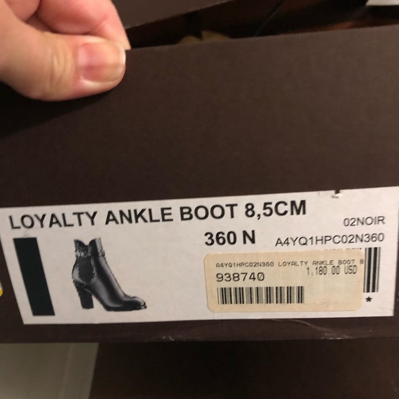 Louis Vuitton boots brand new - Picture 5 of 5